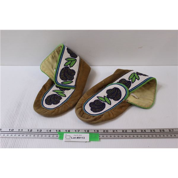 Cree Hand-Beaded Moccasins - Size Large - Good Shape