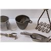 Image 3 : Measuring Cup & Spoons Set, Potato Masher, Hand Wisk, Baster