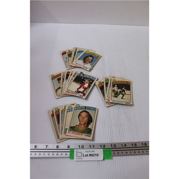 (30) Assorted 1976-77 OPC Hockey Cards