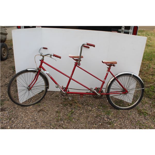 ** Huffy Double Bicycle - 7ft Long, Some Wear