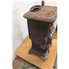 Image 5 : * Good Cheer Wood Stove - Some Wear - 31" x 13" x 16"