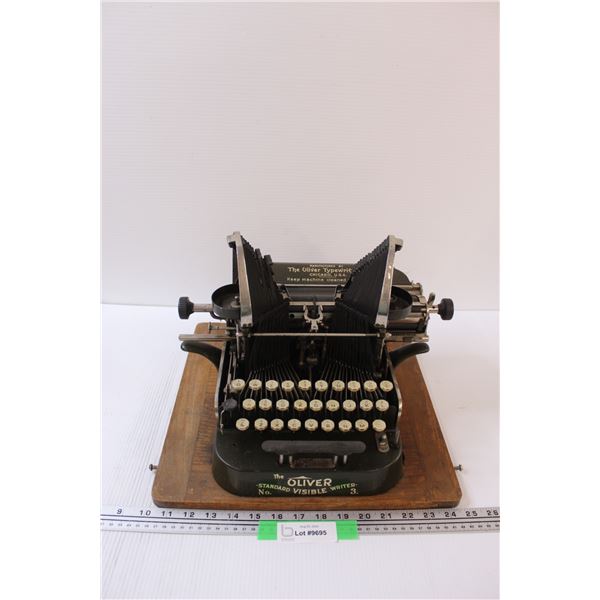 Oliver Typewriter Co. No.3 Style w/ Cover