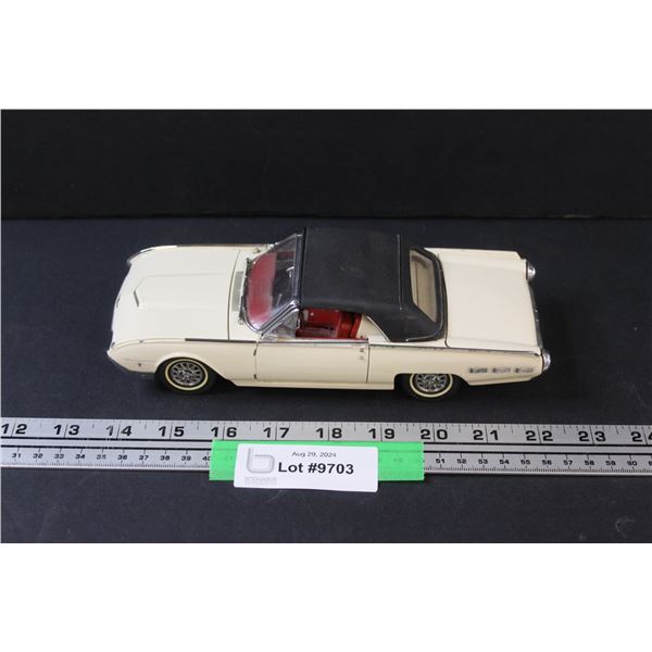 Ford Thunderbird 1962 Convertible Model Scale Car - (Passenger Back Rest Missing)