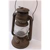 Image 5 : Feuerhand No.260 Lantern - 13" Tall x 6" Wide - Made in Germany