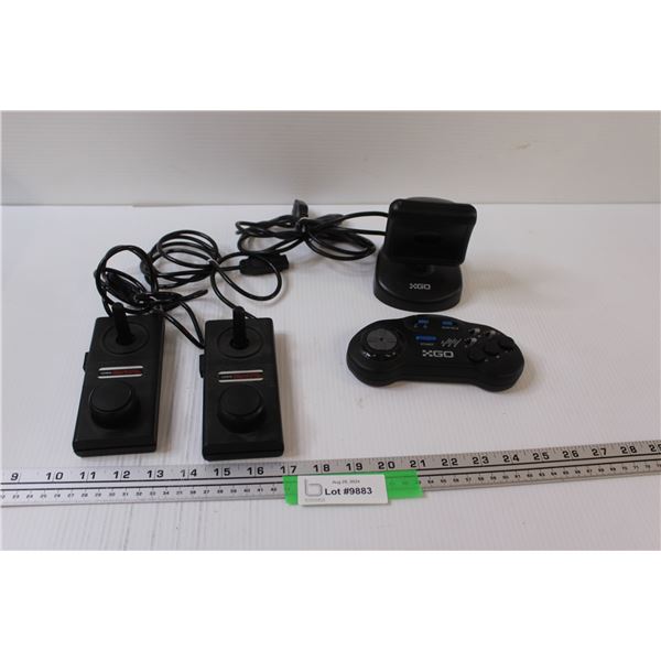 (2) Gemini Video Game Controllers, (2) Go Video Games Controllers