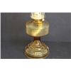 Image 5 : Early American Karosene Lamp - Amber Glass "Homesteader" - in Original Box