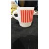Image 2 : RED CANDY STRIPE, C-HANDLE FIREKING MUG