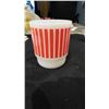 Image 5 : RED CANDY STRIPE, C-HANDLE FIREKING MUG