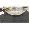 Image 2 : OVAL CLEAR RAISED GLASS BOWL, RUFFLED EDGE