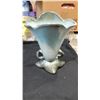 Image 1 : VINTAGE HULL POTTERY, ROYAL WOODLAND #W16, 8 ½ "BLUE VASE