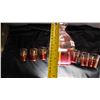Image 5 : GOLD AND RUBY BAND DECANTER AND SIX SMALL GLASSES, NO STOPPER