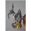 Image 1 : Wile-E-Coyote hood ornament