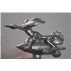 Image 3 : Wile-E-Coyote hood ornament