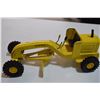 Image 2 : Vintage Tonka road grader