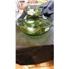 Image 1 : EMERALD GREEN CHIP AND DIP SET WITH HOLDER