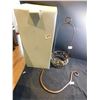 Image 2 : PARTYLITE, GARDEN LIGHT, CANDLE HOLDER, WITH BOX