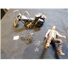 Image 2 : WALKING DEAD "DARRYL" ACTION FIGURE MODEL WITH MOTORBIKE AND CROSSBOW