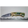 Image 3 : John Deere  Men's pocket knife in wooden display case - Never used