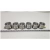 Image 2 : Stainless Steel - 6 spice containers magnitized to enable  wall mounting