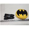 Image 1 : Jada 1/32 scale diecast BATMOBILE (self winds) with batman doggy squeeker