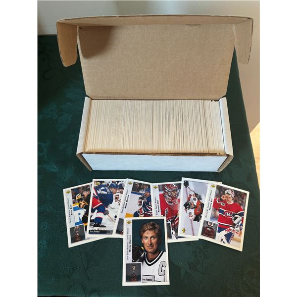 1992-93 Upper Deck Hockey Card Set