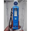 Image 3 : Ford Diecast Gas Pump - BRAND NEW