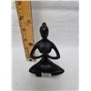 Image 2 : Yoga Lady Ornament