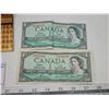 Image 3 : 2 1954 Canadian 1 dollar bills & 25cent and token - in case