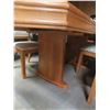 Image 6 : 86x41 oak table with six chairs , king and queen chairs gorgeous set