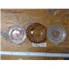 Image 1 : 3 vintage glass ashtrays - 1 cracked