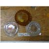 Image 2 : 3 vintage glass ashtrays - 1 cracked