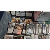 Image 8 : Large collection of Magic the gathering cards - in pokemon box