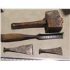 Image 2 : Pair of caulking chisel , corner chisel and wood masher hammer mallet