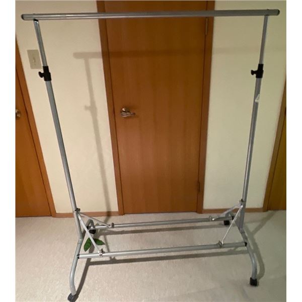 44W Metal Rolling Rack for Garments or Wet Laundry
