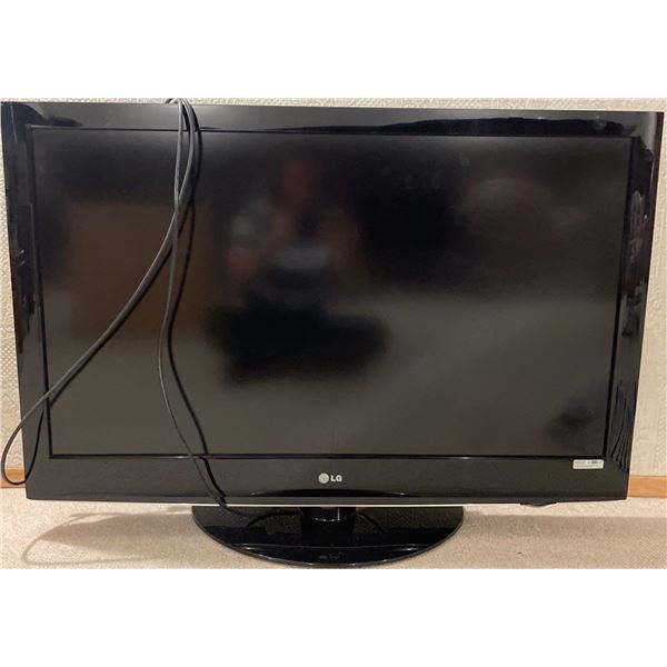 40" LG AL2JAC Flat Screen Television w/ Original Remote