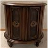 Image 1 : Vintage End Table 23x28