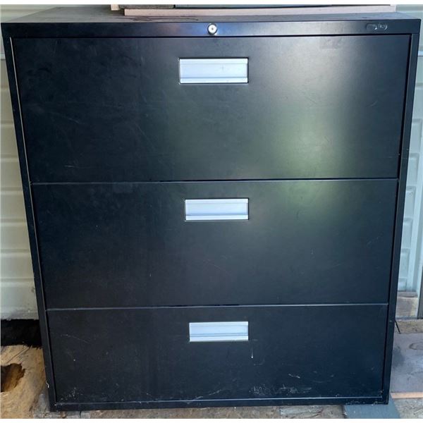 Garage Storage / Organization 31x17x32