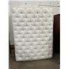 Image 2 : Queen Sized Bedroom Set