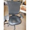Image 2 : 4 Black office Chairs