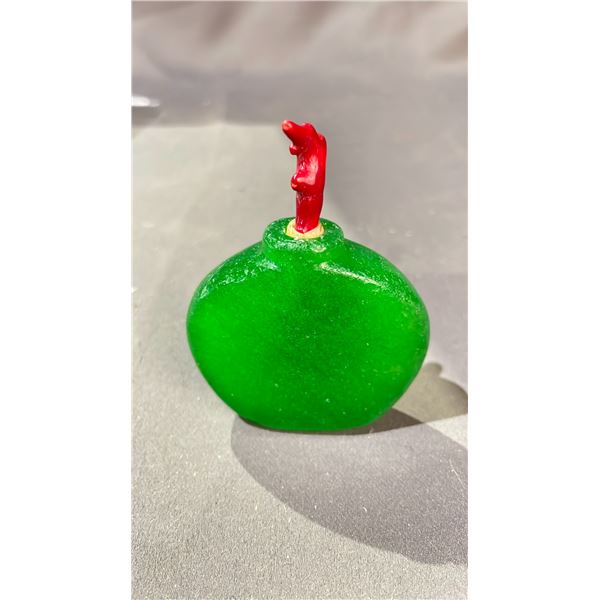 SPINACH GREEN JADEITE SNUFF BOTTLE WITH CORAL CAP