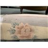 Image 2 : *OS* LARGE CHINESE HANDWOVEN FLORAL PATTERN CARPET 140 X 212