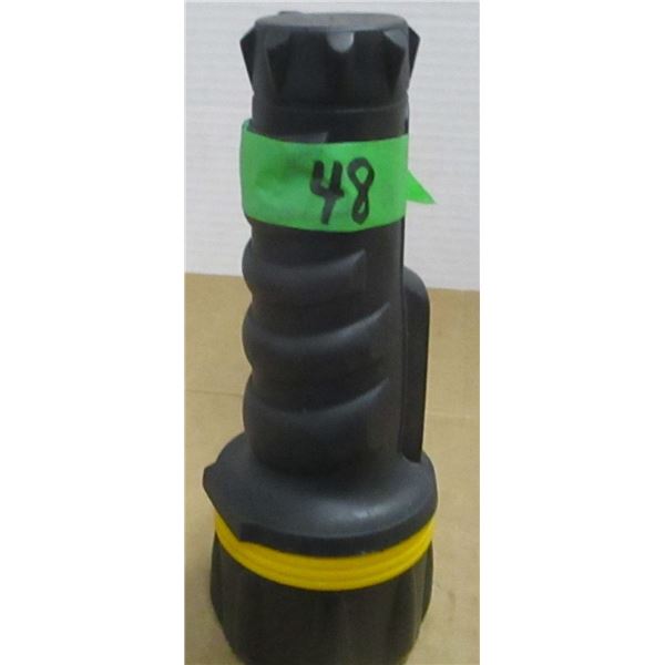 STORE CLOSE-OUT (AS IS):  6" HEAVY DUTY FLASHLITE
