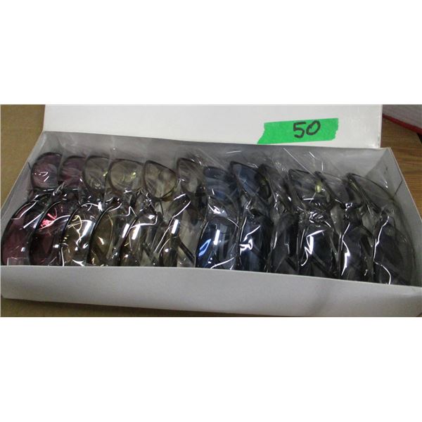 STORE CLOSE-OUT (AS IS):  BOX C/W APPROX 12 SUNGLASSES (STK 70116GR)