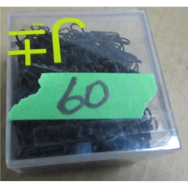 STORE CLOSE-OUT (AS IS):  CONTAINER C/W 500 BLACK PAPER CLIPS