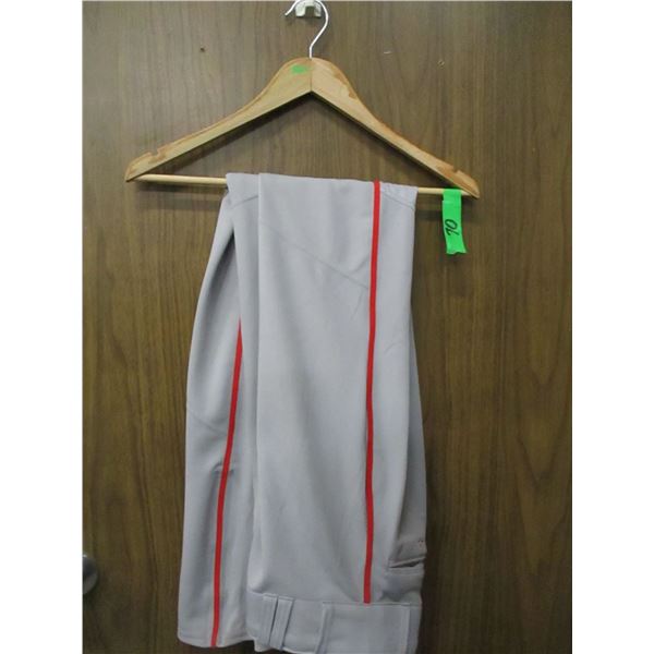 NEW:  EASTON MEN'S SPORTS PANTS (SIZE MEDIUM)