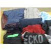 Image 2 : FLAT C/W ASSORTED CLOTHING