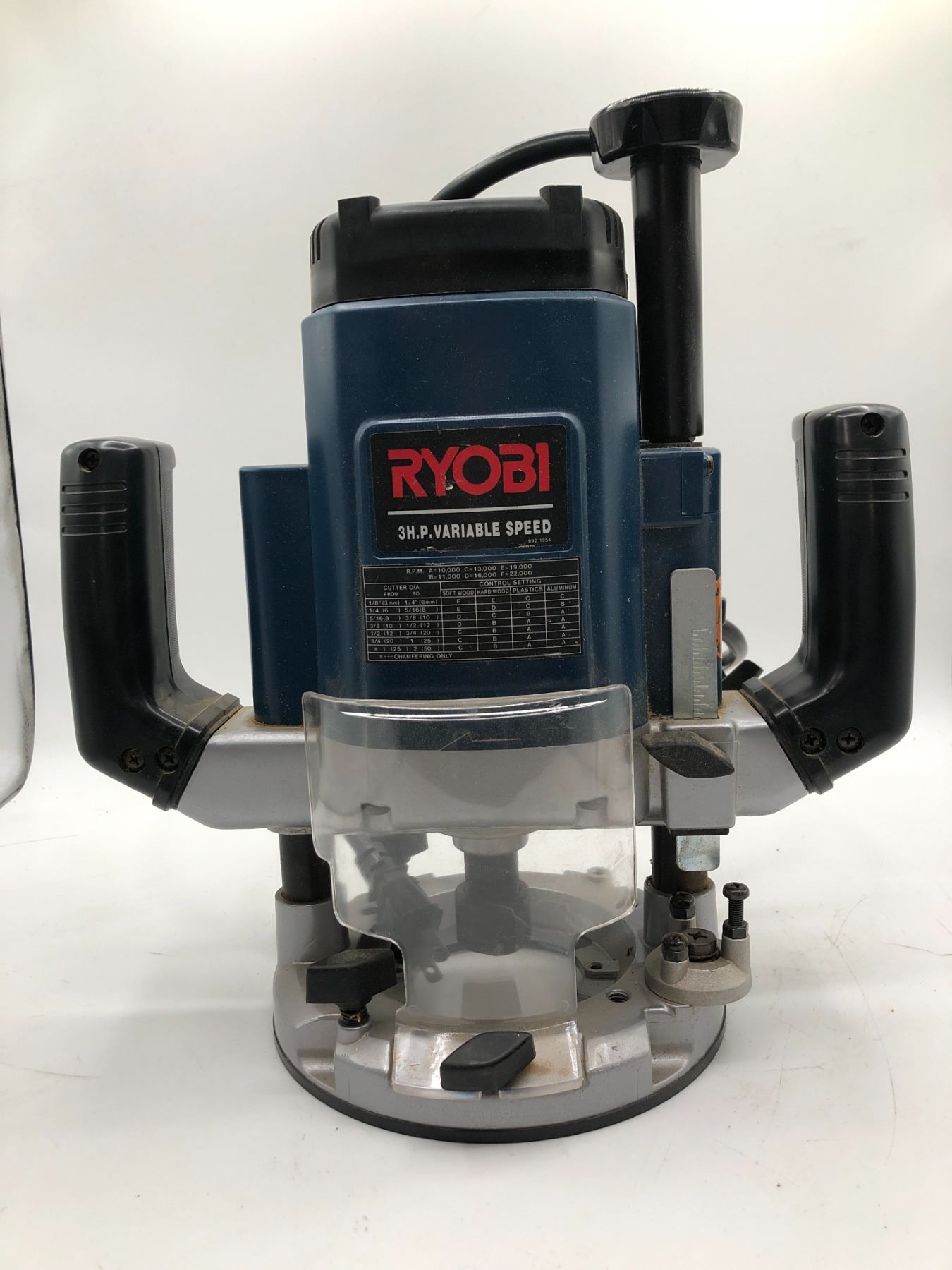 Ryobi 3hp variable speed RE-600 heavy duty router
