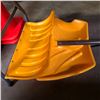 Image 2 : Group of 2 snow shovels