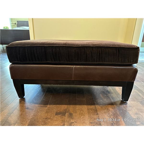 Brown Bench 42L x 25D x 20T