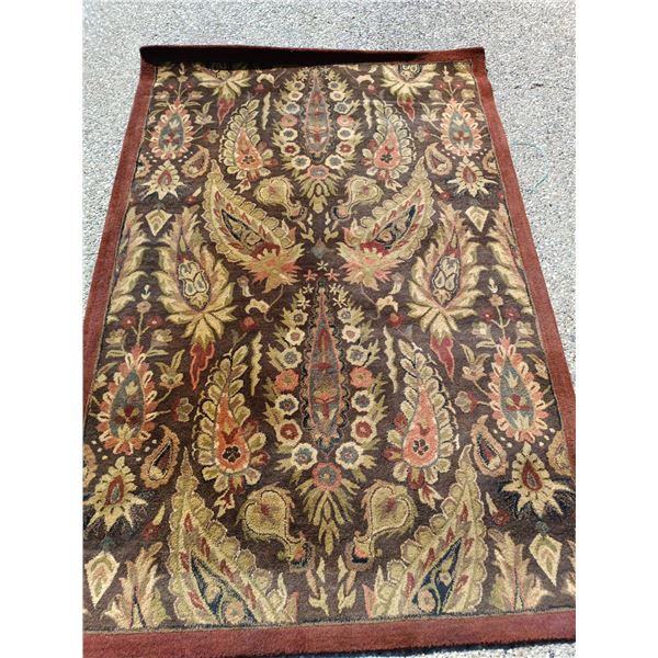 Fine Rug Made in India - 61W, 90T